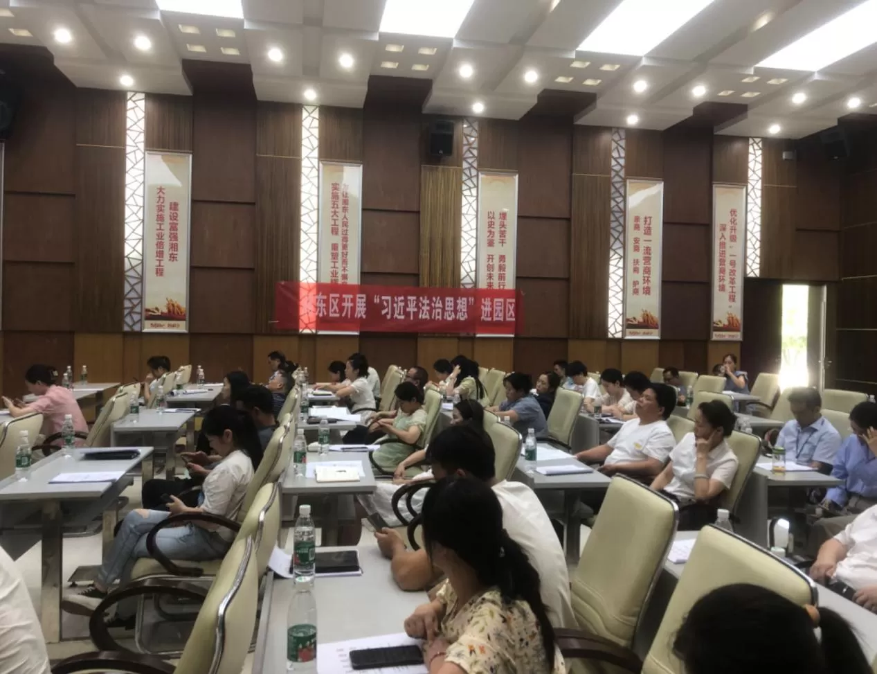 萍乡仲裁委积极参与基层社会治理，为湘东民营企业提供“法治体检”服务